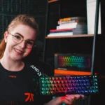 ⁦Fnatic Streak65 LP Ultra Fast Low Profile Switches 65% Compact Mechanical Keyboard - Black⁩ - الصورة ⁦3⁩